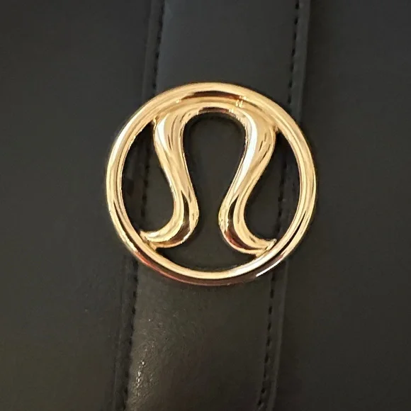 NWT - Lululemon Shoulder bag - Picture 5 of 5